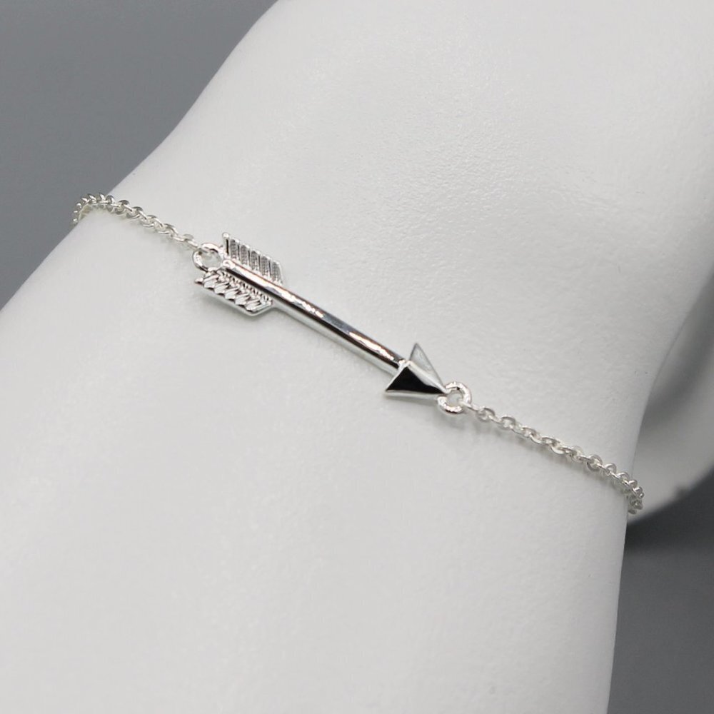 Jewelry bracelet arrow love travel direction silver tone dainty minimalist new